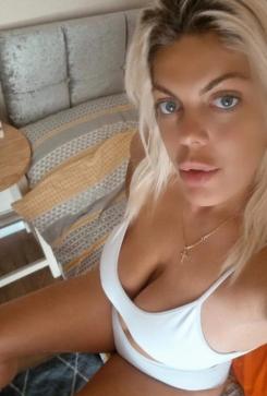 Simone