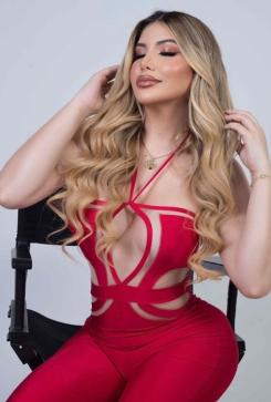 Samantha Leon